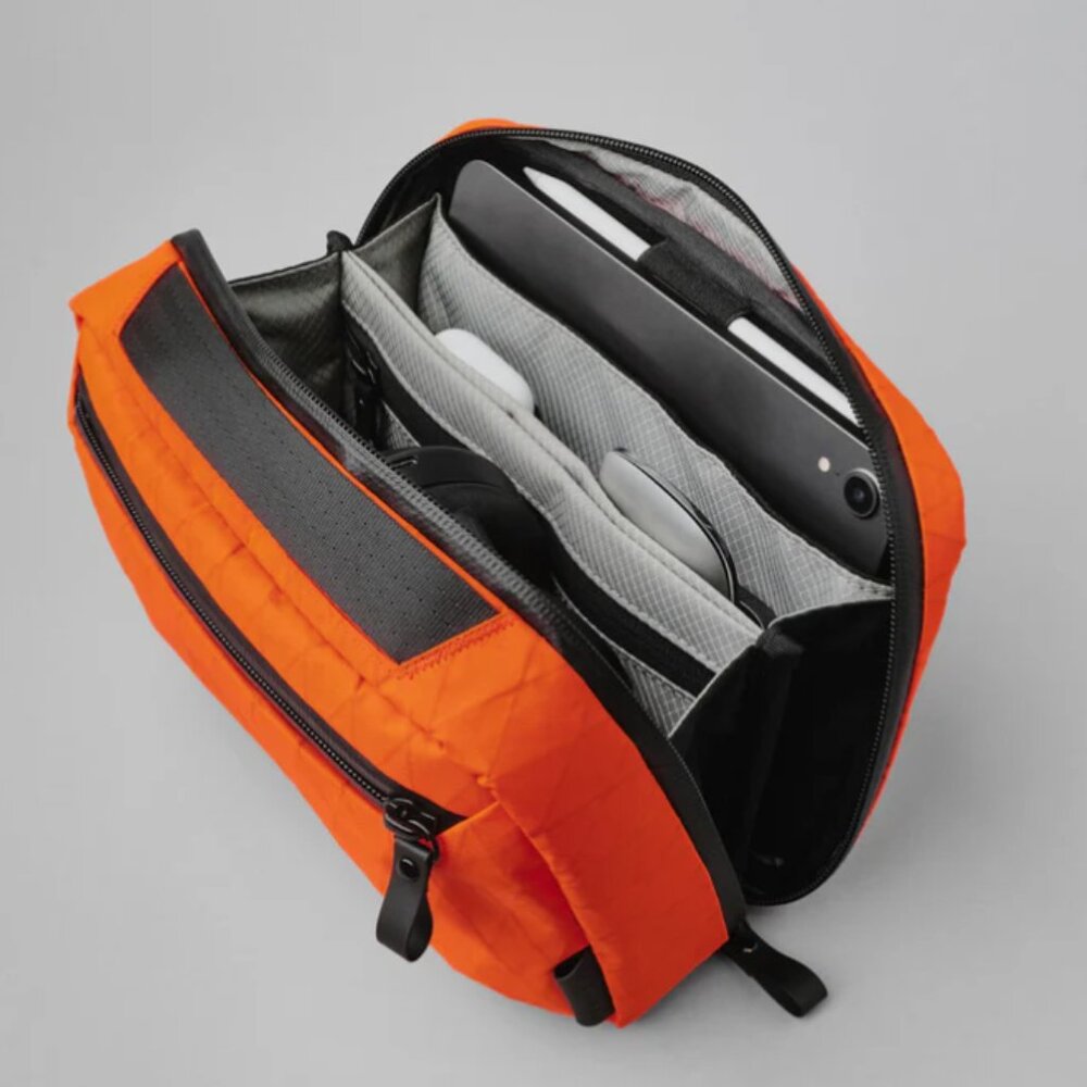 🟧 NWT Alpaka Elements Tech Case Max – Hot Orange (Sold Out / Hard to Find) - Picture 6 of 10